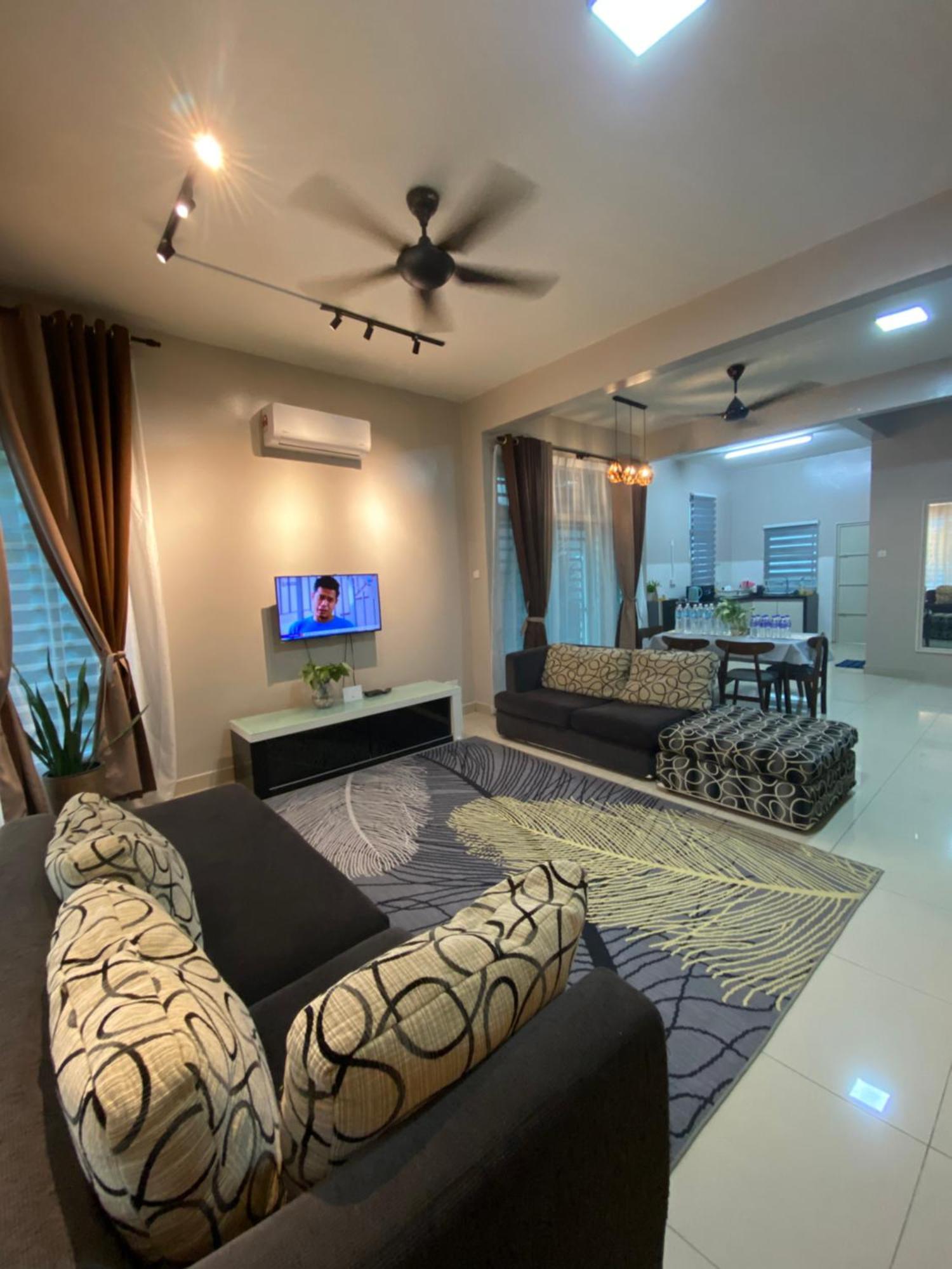 Homestay Aalaiya Bertam Kepala Batas - Fully Aircond Exterior photo